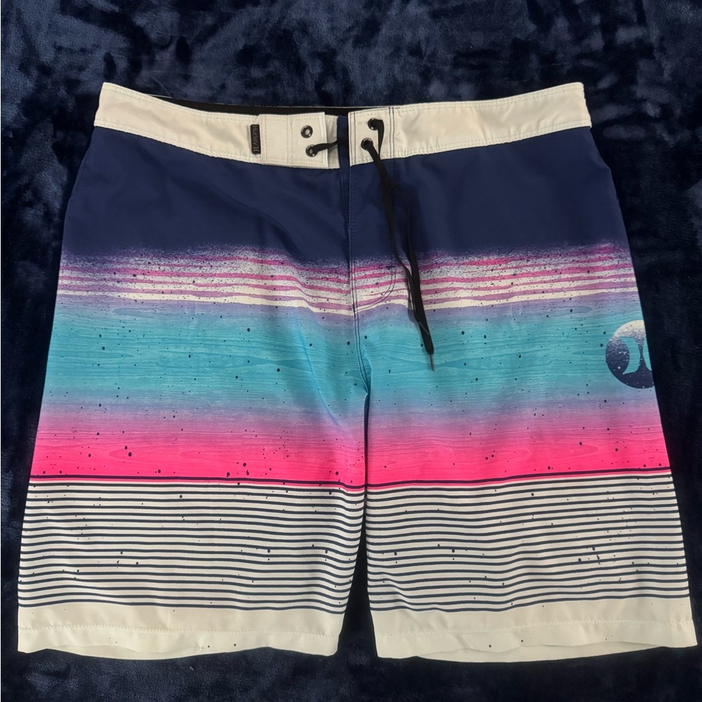 Gradient Blue and Pink Men Shorts
Size 34
20”